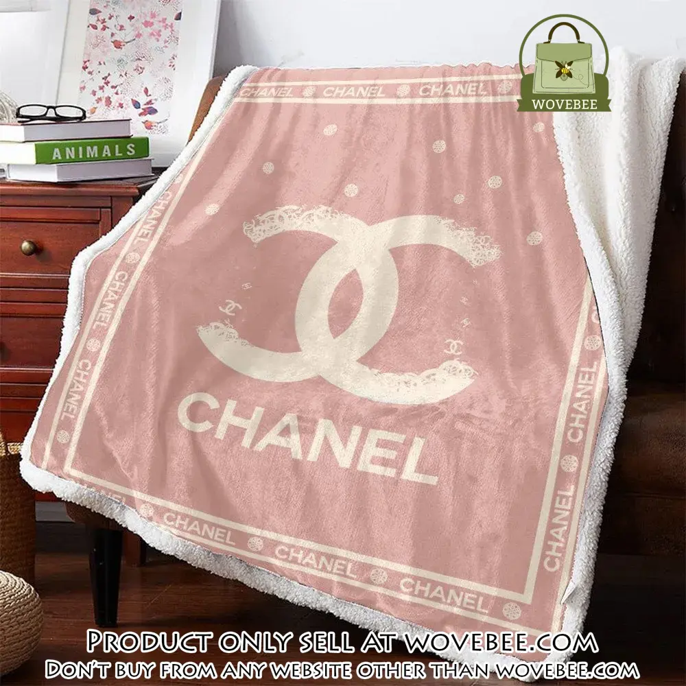 Chanel pinky luxury brand premium blanket fleece home decor special gift for family friend wvb4850997